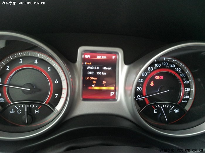 菲亚特菲跃成都首批车主提车上户,油耗实测,申请认证车主!