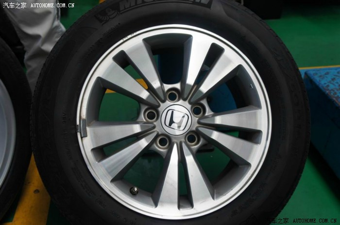 出四个八代雅阁原厂16寸轮毂