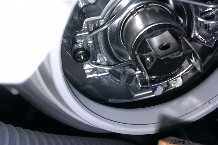 diy——自己动手换大灯灯泡