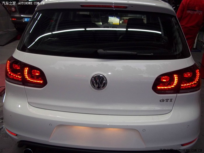 高尔夫6改r20尾灯