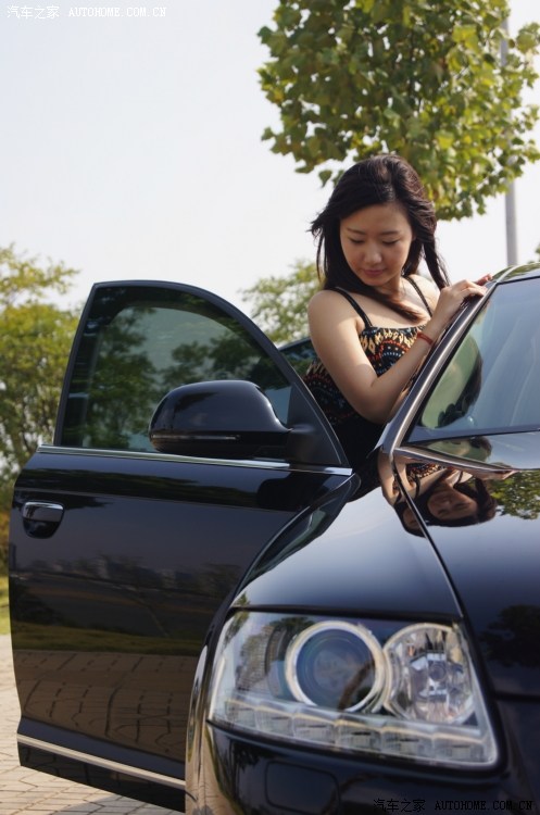 拽着屁屁小媳妇来给肥6当车模啦