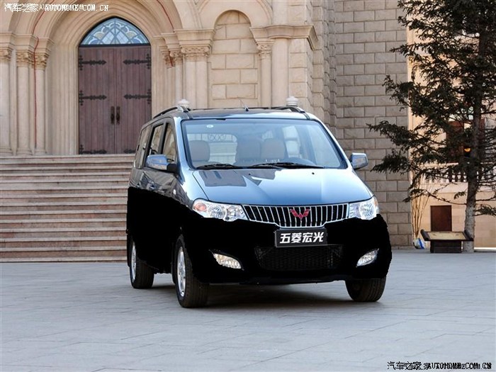 打算半车改色贴膜 先p个图 大家个个意见