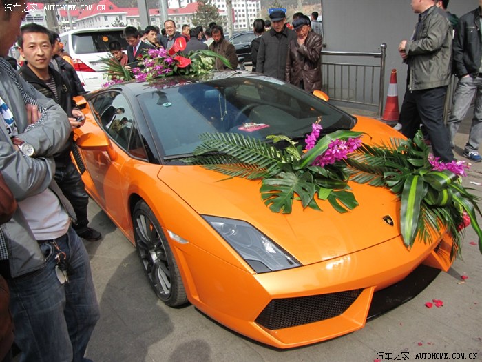 吕梁离石企业家全国道德模范张子玉儿子张晓伟结婚