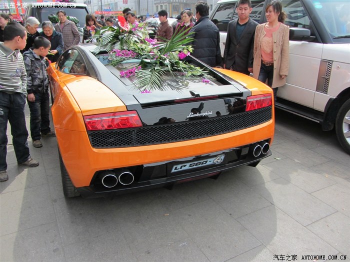 吕梁离石企业家(全国道德模范)张子玉儿子张晓伟结婚