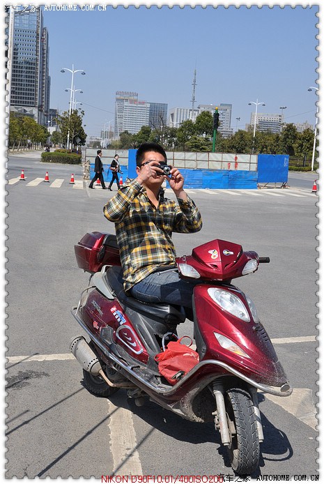张学友骑摩托车图片
