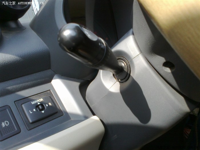 转向灯操控杆根部有渗油现象,可能吗?