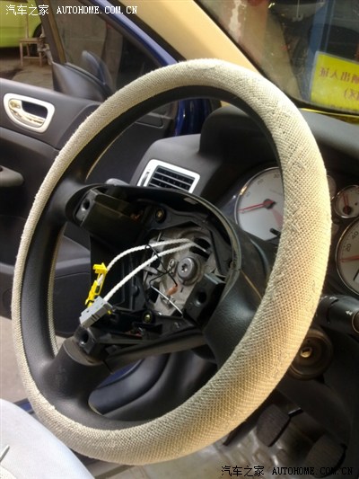 307的主驾驶位安全气囊!