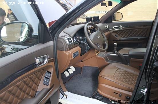 北京某经销商看到的宝利格改装版,知道要要上呢.很牛.照了两张,伙看.