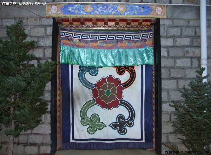 老哥继续顶你个肺啊  谢谢!藏式风格窗帘.