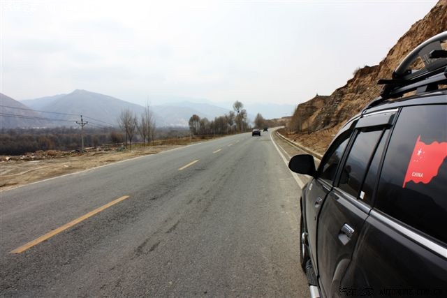 黑哈单骑出行饱览沿途风光