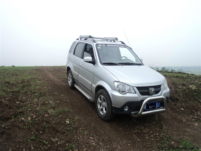 众泰5008体验越野场地赛