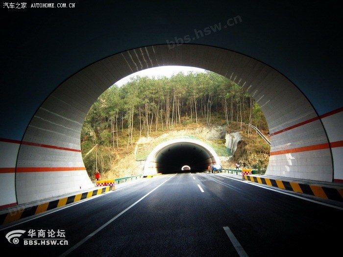 壮观的十天高速隧道群