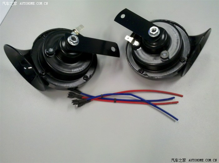 蜗牛喇叭原车喇叭可切换安装作业