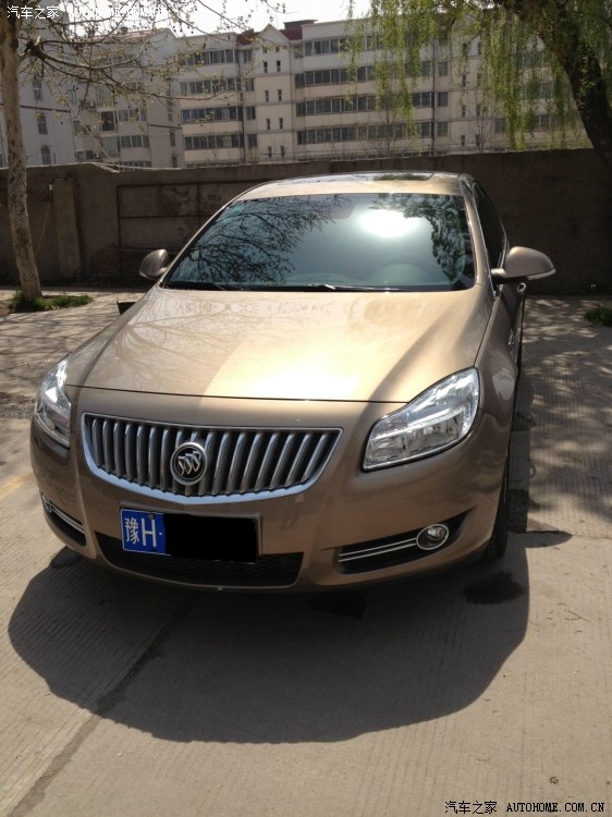 出售2010年20世博金色君威