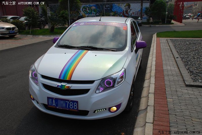 全国首辆两厢新赛欧变色龙改色