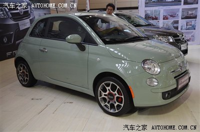 豆绿色的很复古