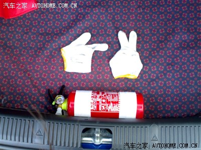 晶锐的三角警示牌在哪里?