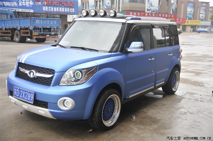 改色贴后又一重磅骚贴~~全车跟换17寸暴规轮毂和215轮胎_长城m2论坛