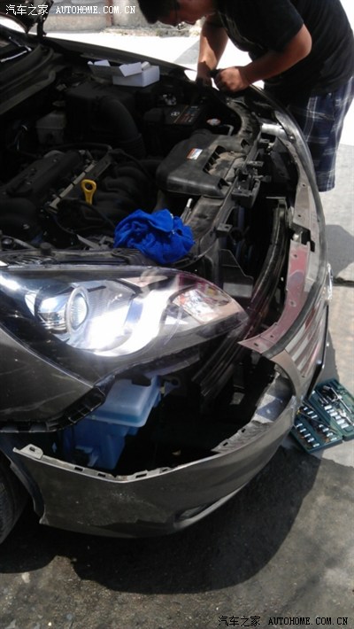 泪牛满面 悦动前面居然有防撞梁 居然会有防撞梁.