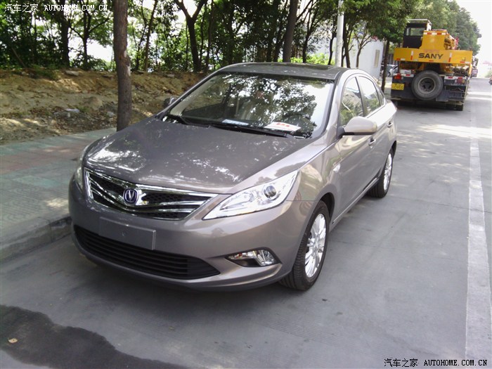 请各位车友发个咖啡金黄的逸动图片