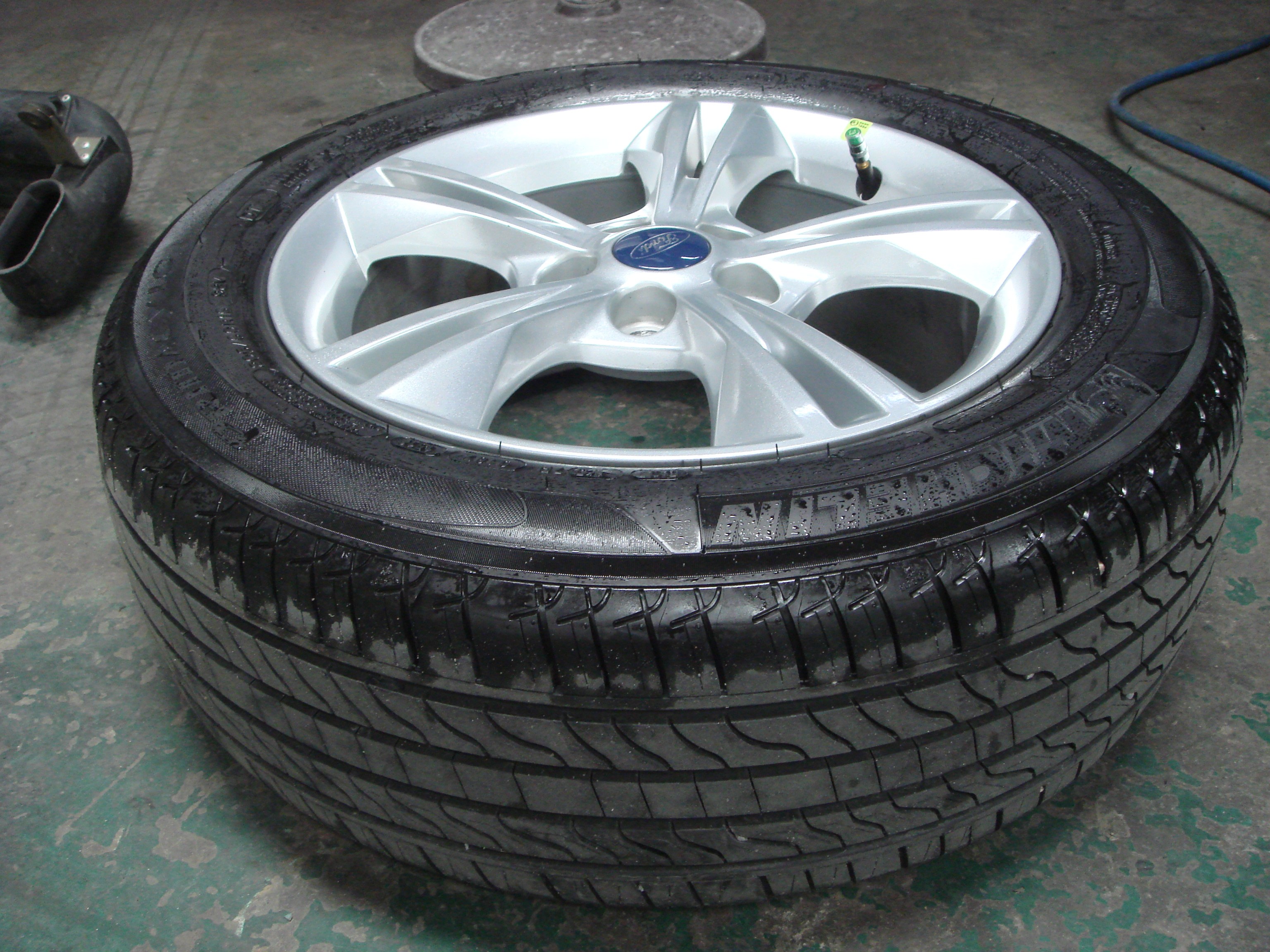 说说新福克斯轮胎