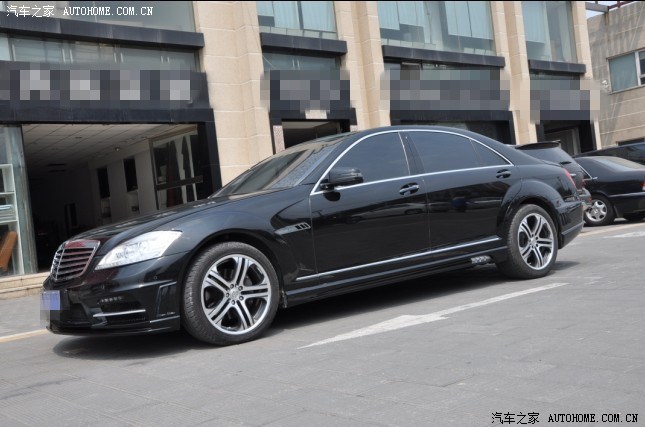 在这里给大家展示一下12款奔驰s350改装超级外观