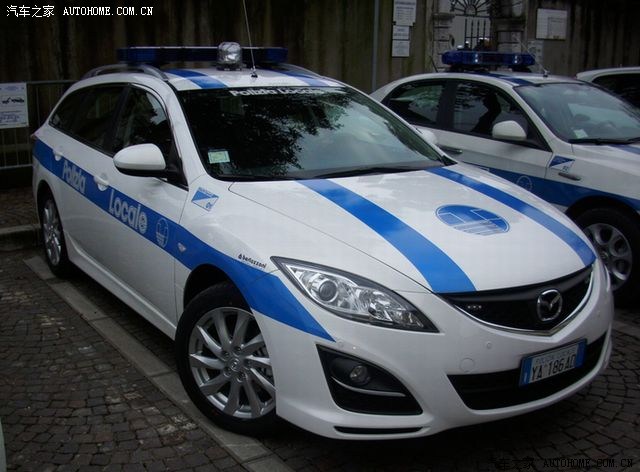 世界各国的马自达6警车