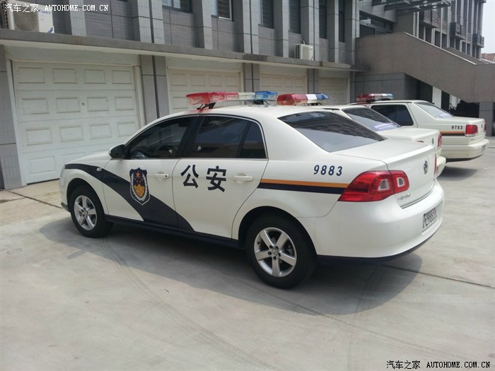 最美警车附宝来90kmh100kmh定速巡航瞬时油耗