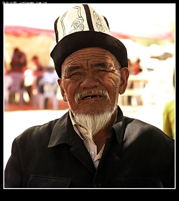 塔什库尔干)              塔县另外一个常见的民族是柯尔克孜族