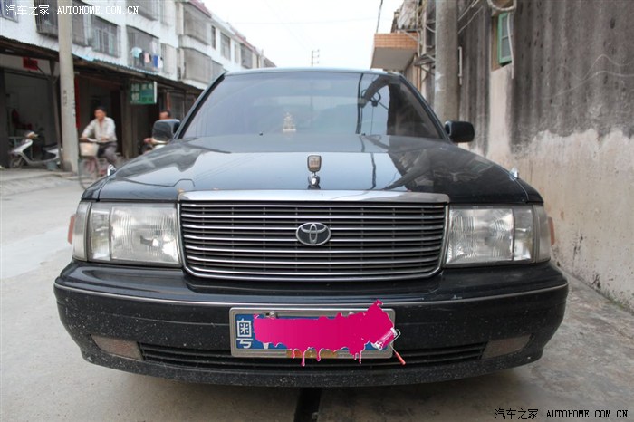 经典老车皇冠155