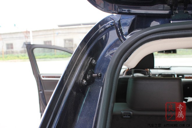 旅游中的小工作.江苏电动尾门升级作业