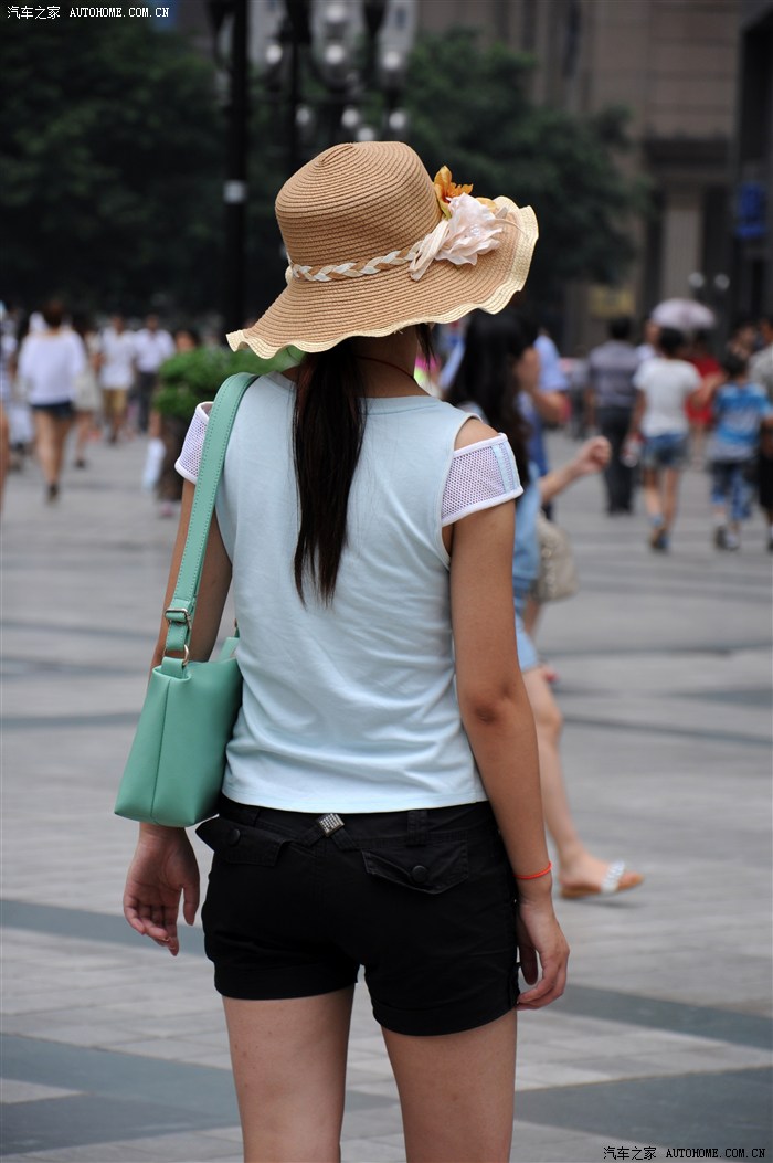 重庆解放碑扫街重庆美女