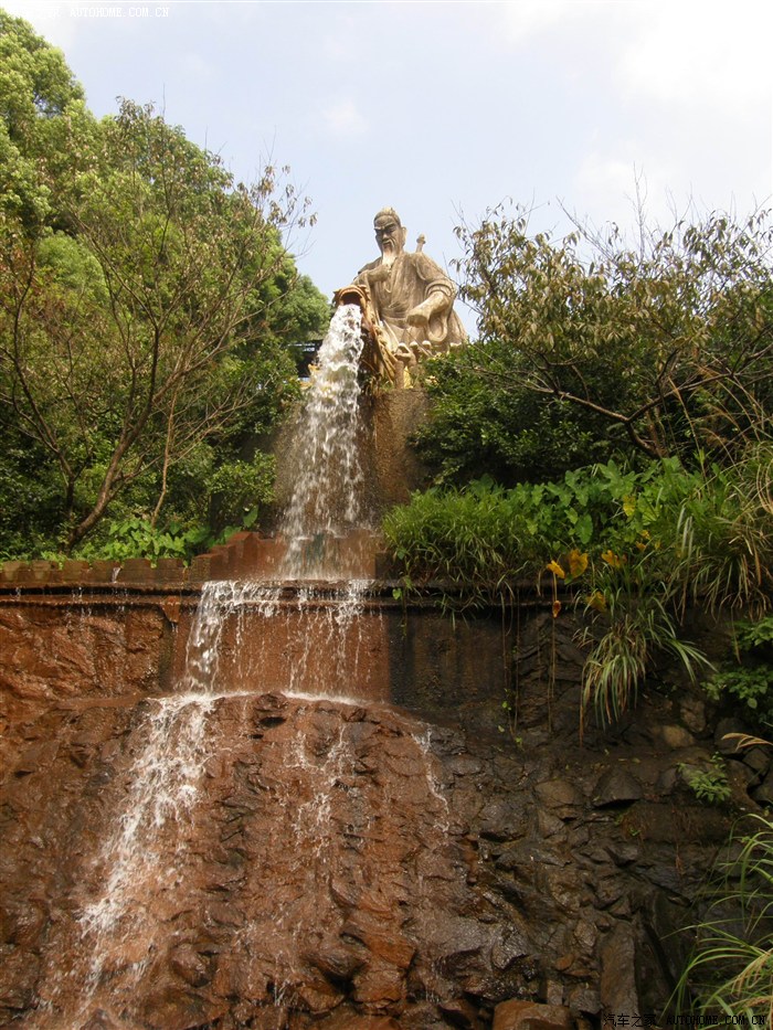 中国南昌梅岭长春湖