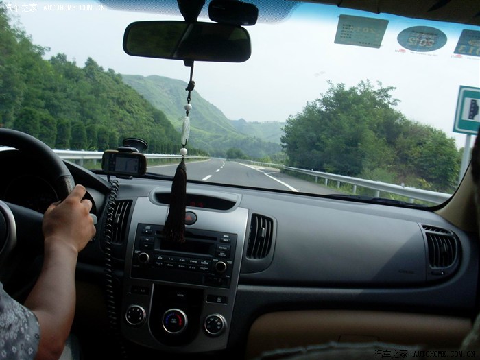 从车内向外看感受不一样的风景和心情