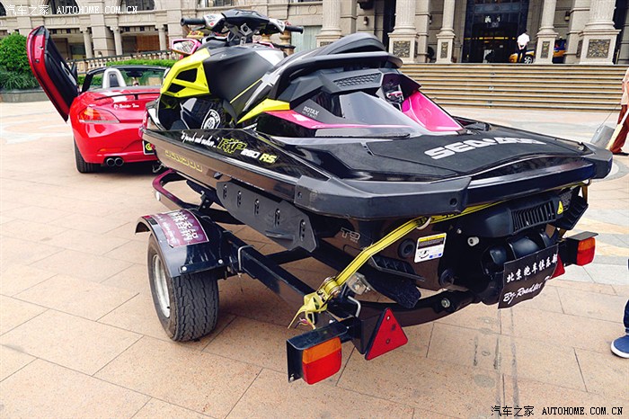 暴雨终结者——摩托艇 外加拖车bmw z4 35i 双重提车作业!