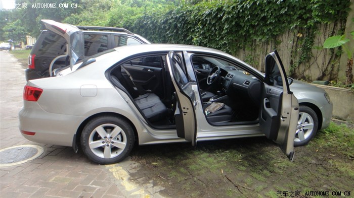 图文并茂16时尚版银外黑内订车提车作业