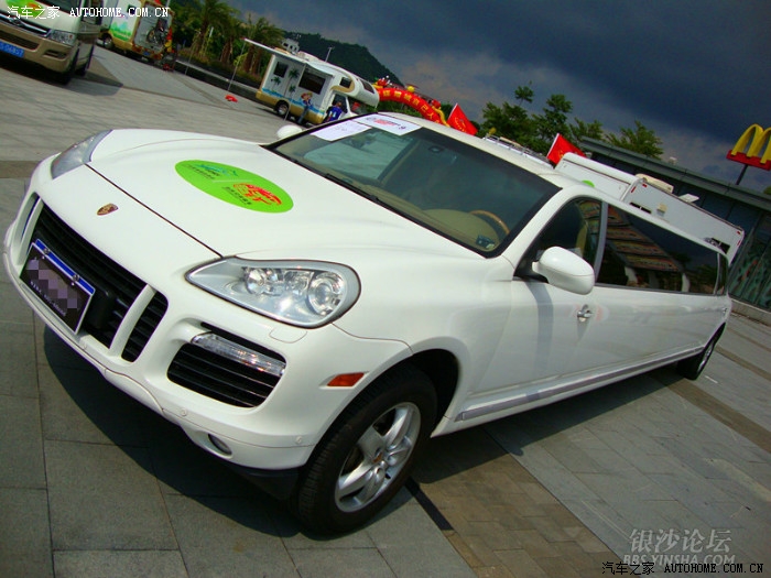 来围观下卡宴加长版是怎样的