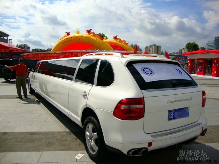 来围观下卡宴加长版是怎样的