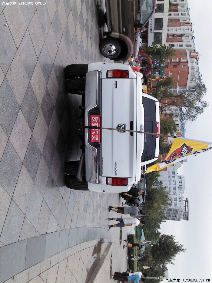 保定军校广场车展!