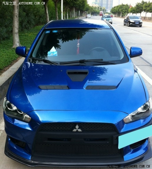 我的蓝色翼神,基本改了.发几张图看看吧!