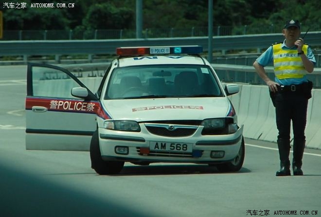 余文乐电影车手中开的警车是马自达什么车型啊从没见过
