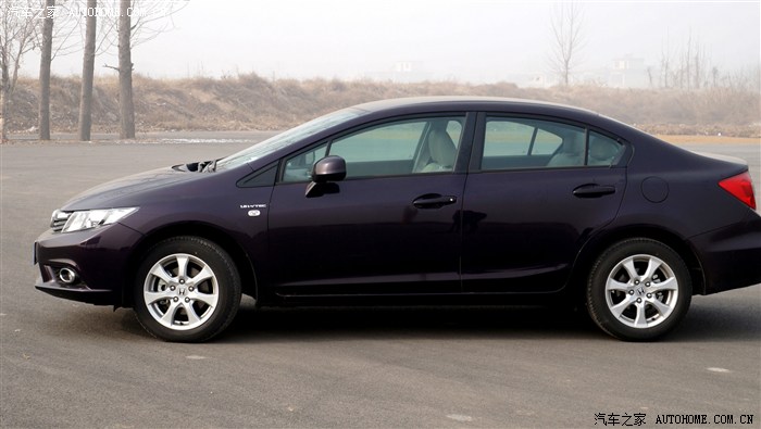 东本好车型唱响好声音中奖了思域水晶紫18l自动舒适提车