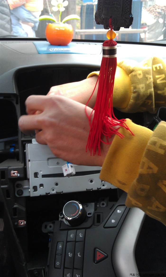 09款1.6l se mt 更换带usb接口cd机