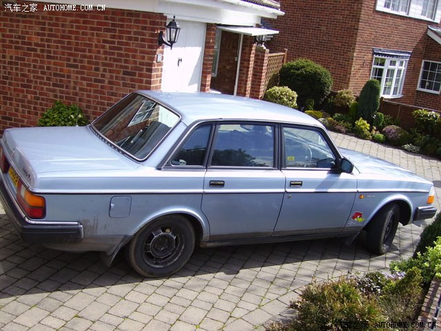【图】偶遇volvo 240gl经典老车_沃尔沃s60论坛_汽车之家论坛