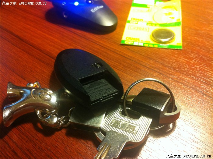经典轩逸DIY换钥匙电池