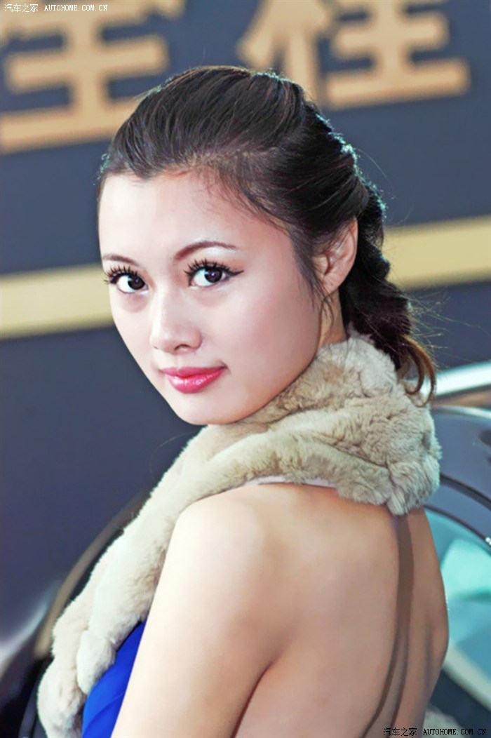 元旦徐州车展帝豪车模送我的雪地女神哦