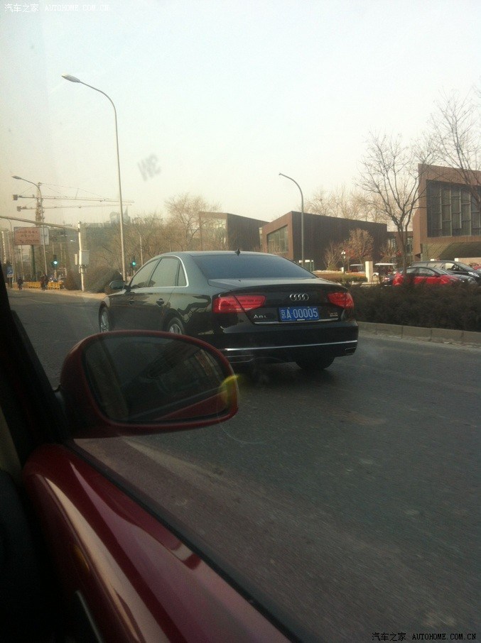 今天在朝阳北路偶遇京a00005车牌的a8w12