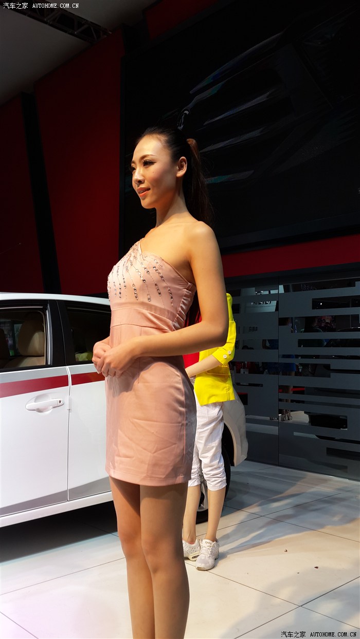 清水出芙蓉发几张郑州2014大河车站妹子照片