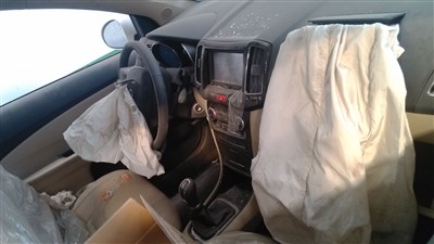 原来安全气囊是这样打开的