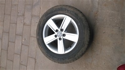 出全新宝来轮毂